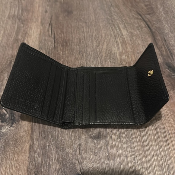 Dooney & Bourne Wallet - Picture 4 of 6